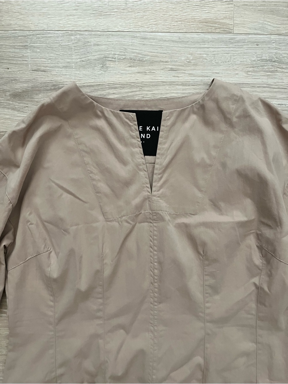 Bitte Kai Rand Women’s Light Taupe V-Neck Midi Dress with Ruffle Hem Size Small - Picture 2 of 7